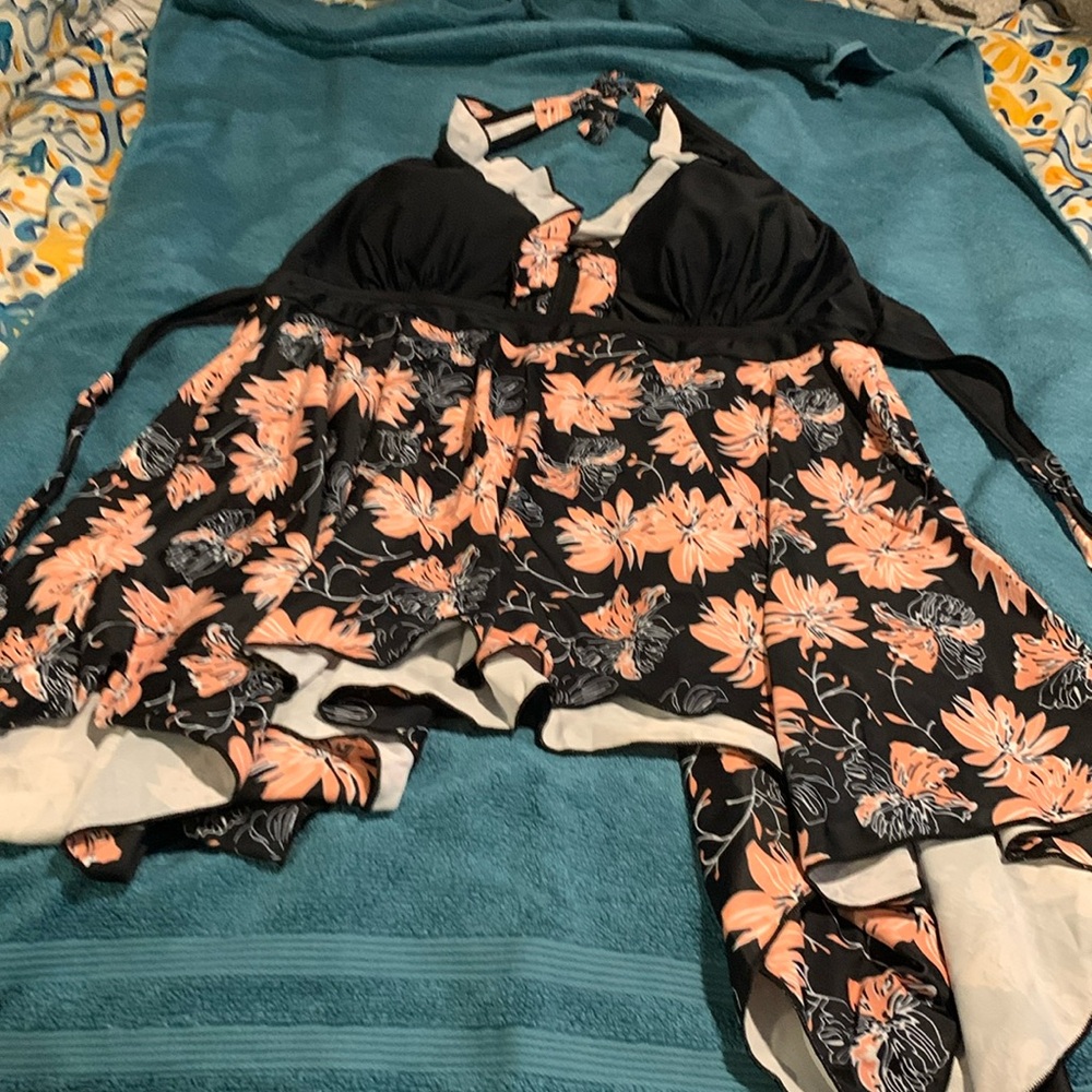 Peach,black and white Swim Top
